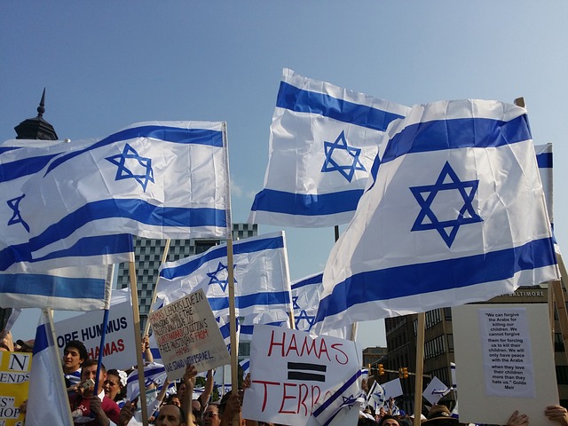 ישראל במספרים: 8.9 מיליון ישראלים חיים בישראל, ונשים חיות 4 שנים יותר מגברים
